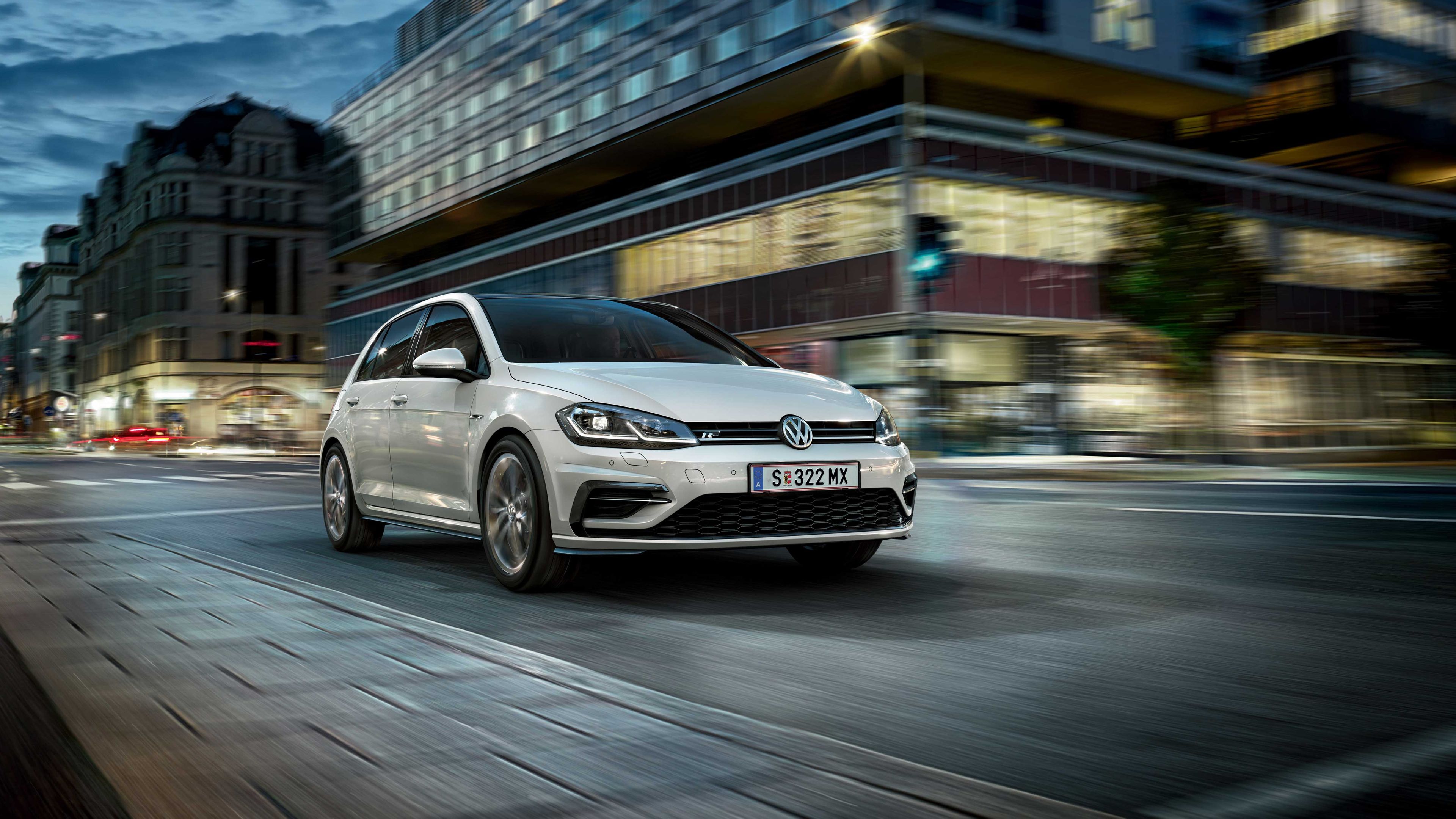 VW Golf 7 R-Line Vorgängermodell Exterieur Frontansicht