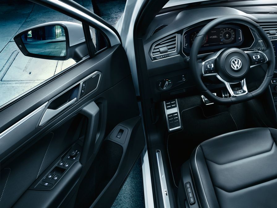 VW Tiguan R-Line Vorgängermodell Interieur