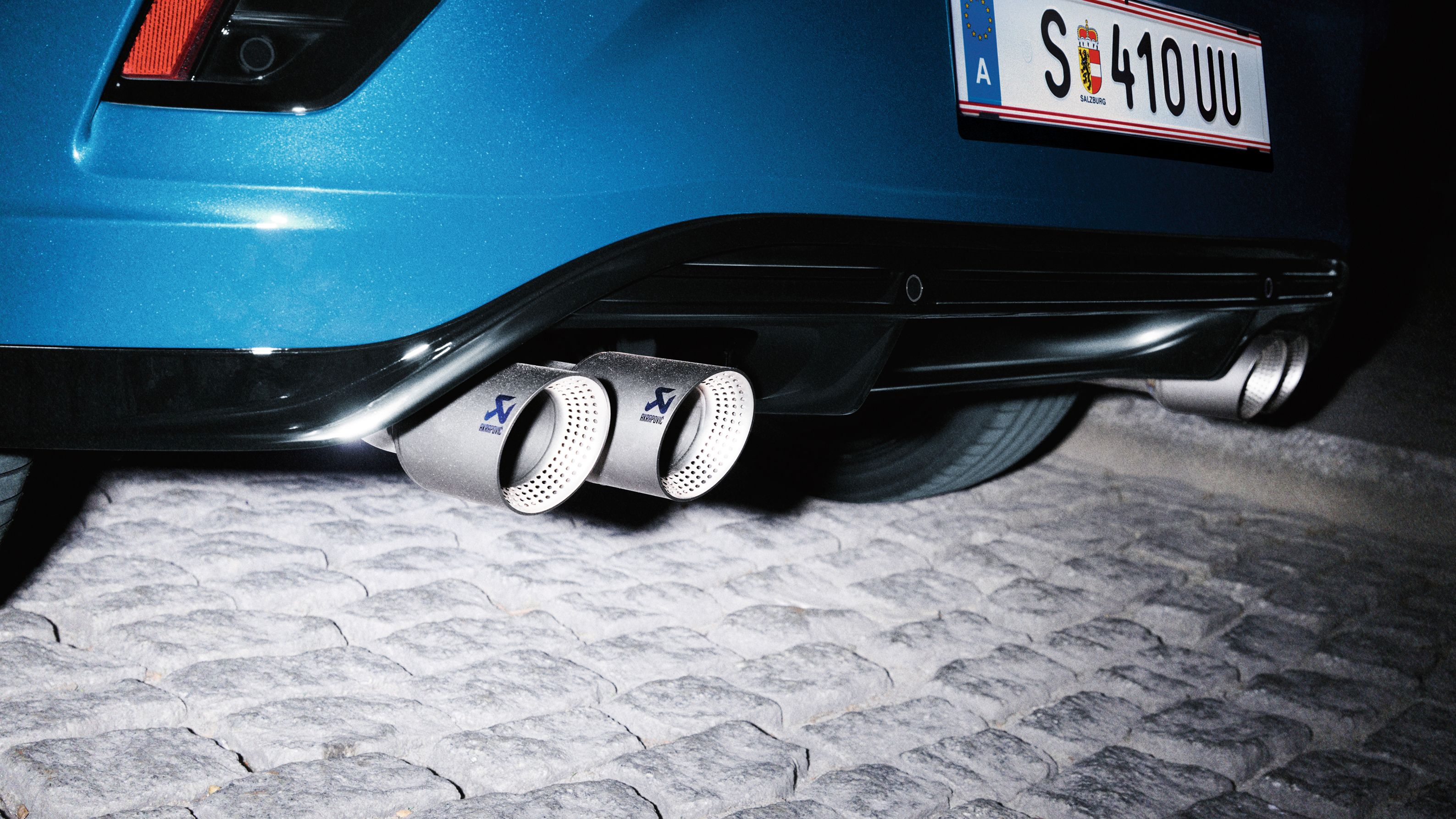 VW T-Roc R Vorgängermodell Akrapovic auspuffanlage