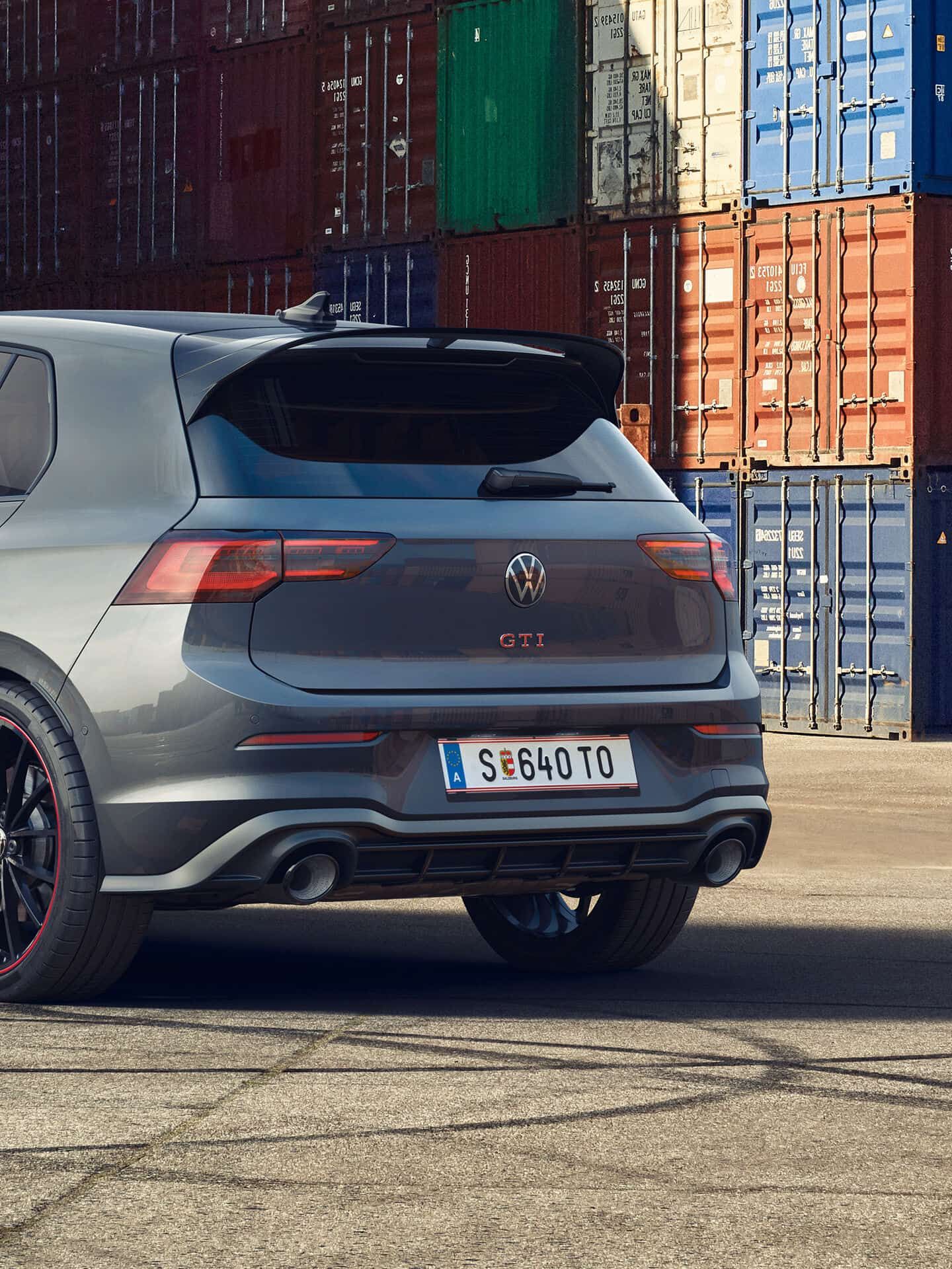 VW Golf GTI Clubsport 45 seitlich