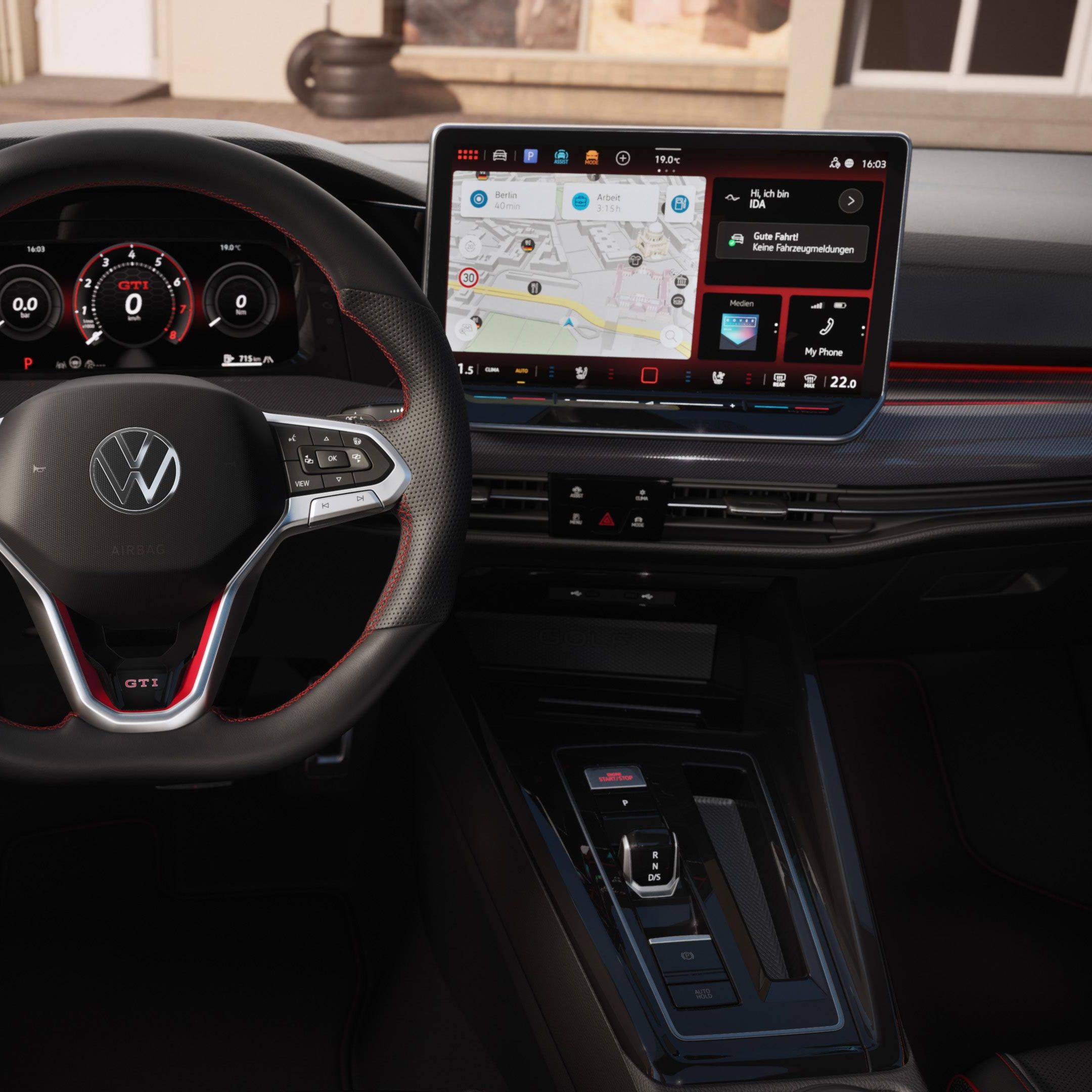 Lenkrad, Digital Cockpit und Infotainment des VW Golf GTI