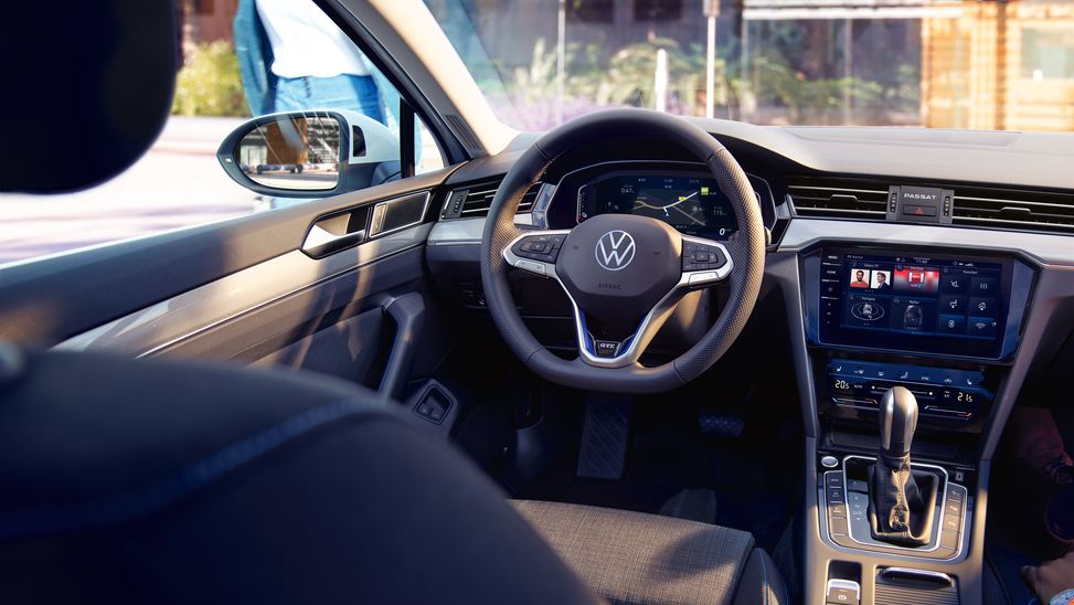 vw volkswagen passat interior cockpit