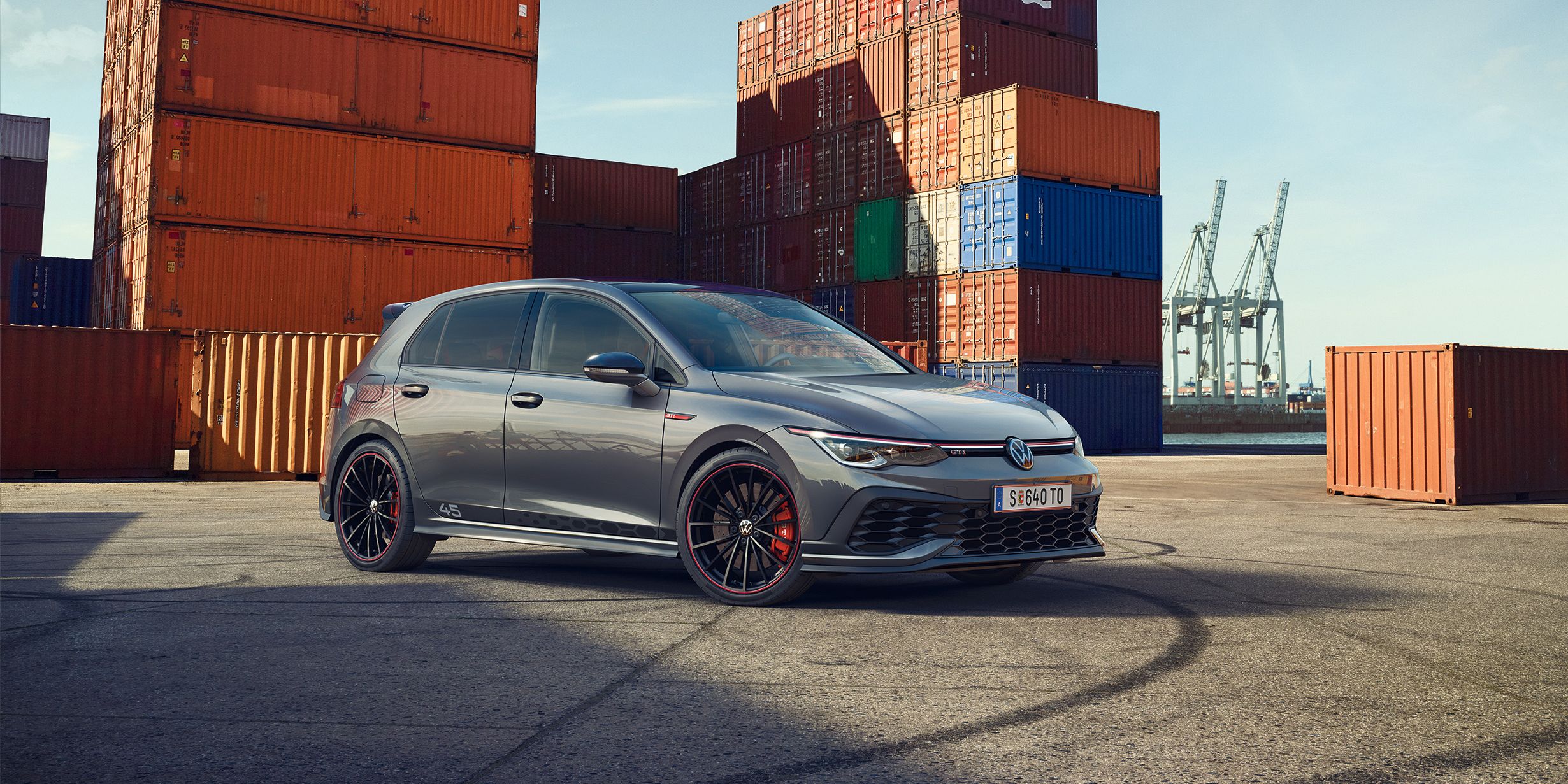 VW Golf GTI Clubsport 45 frontal