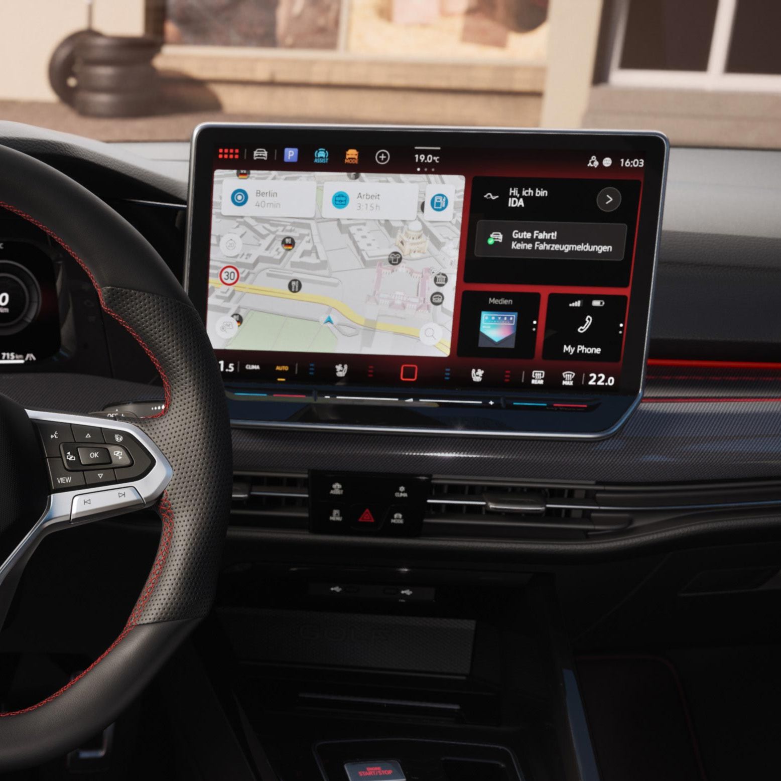 Lenkrad, Digital Cockpit und Infotainment des VW Golf GTI