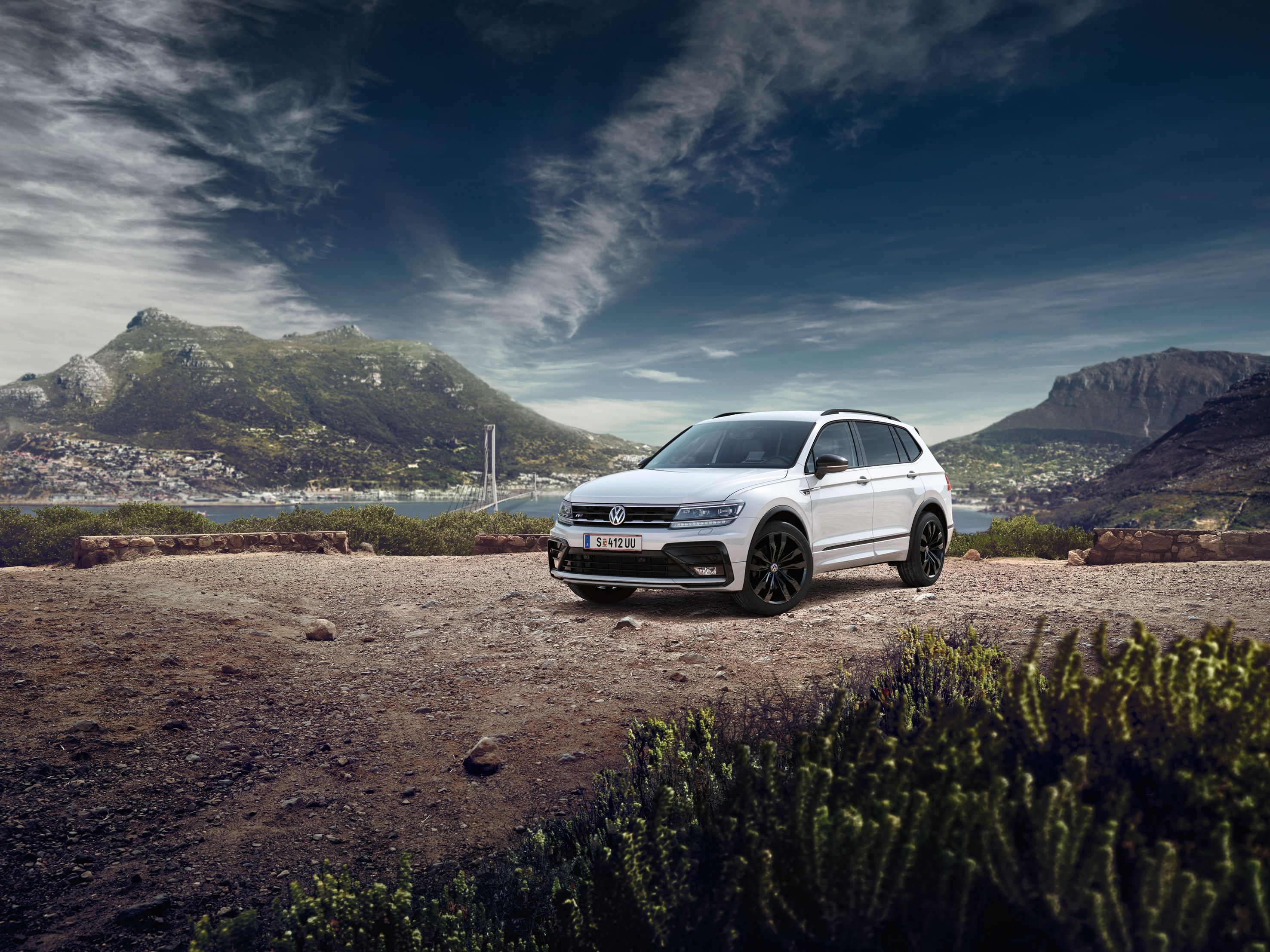 VW Tiguan Allspace R-Line Fronstansicht